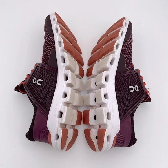 On Running Women’s Plum /dawn Running shoes lace up cloudswift mesh Sneakers 9.5